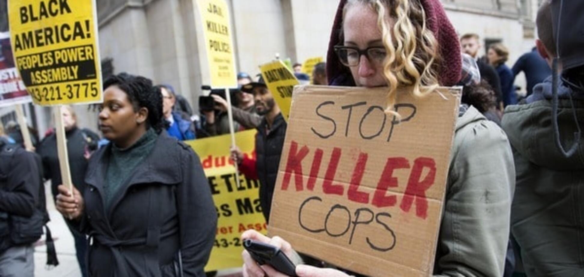 В США полицейские застрелили за год почти тысячу человек