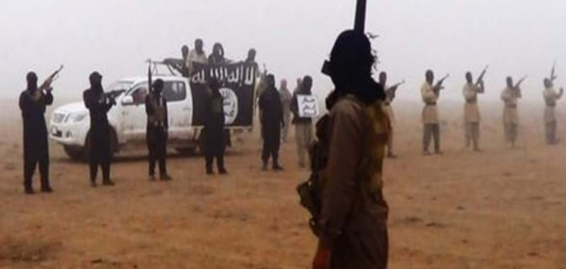 Во власти террора: СМИ поведали, как живется на подконтрольных ИГИЛ территориях