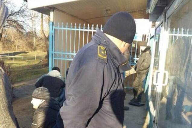 В Ривненской области задержали таможенников-коррупционеров