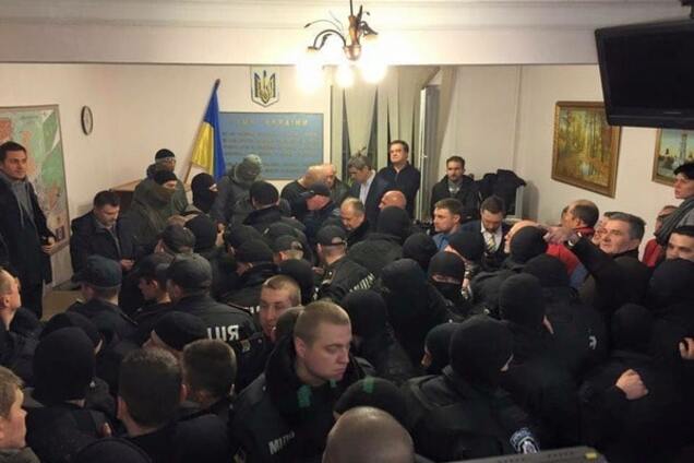 Прокурори хочуть продовження суду над Корбаном, який без свідомості - адвокат