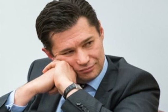 Украинский дипломат назвал Россию 'островом битых старперов'