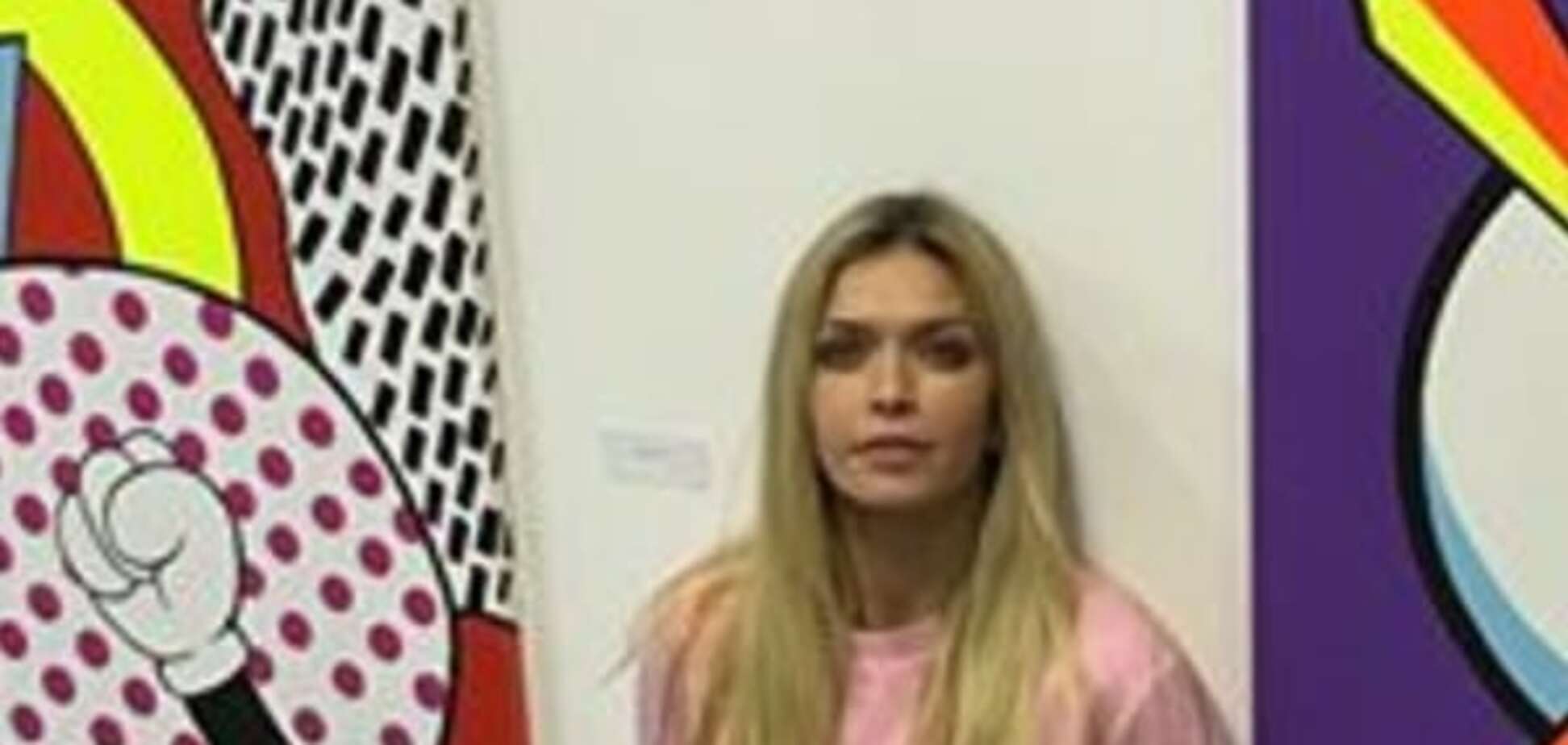 33-летняя Брежнева окунулась в детство: яркие фото красотки с мороженым