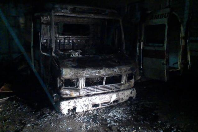 Масштабный пожар возле киевской клиники: в ГСЧС сообщили подробности