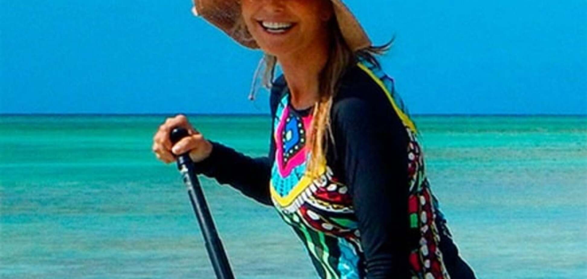 61-летняя модель Кристи Бринкли произвела фурор на пляже