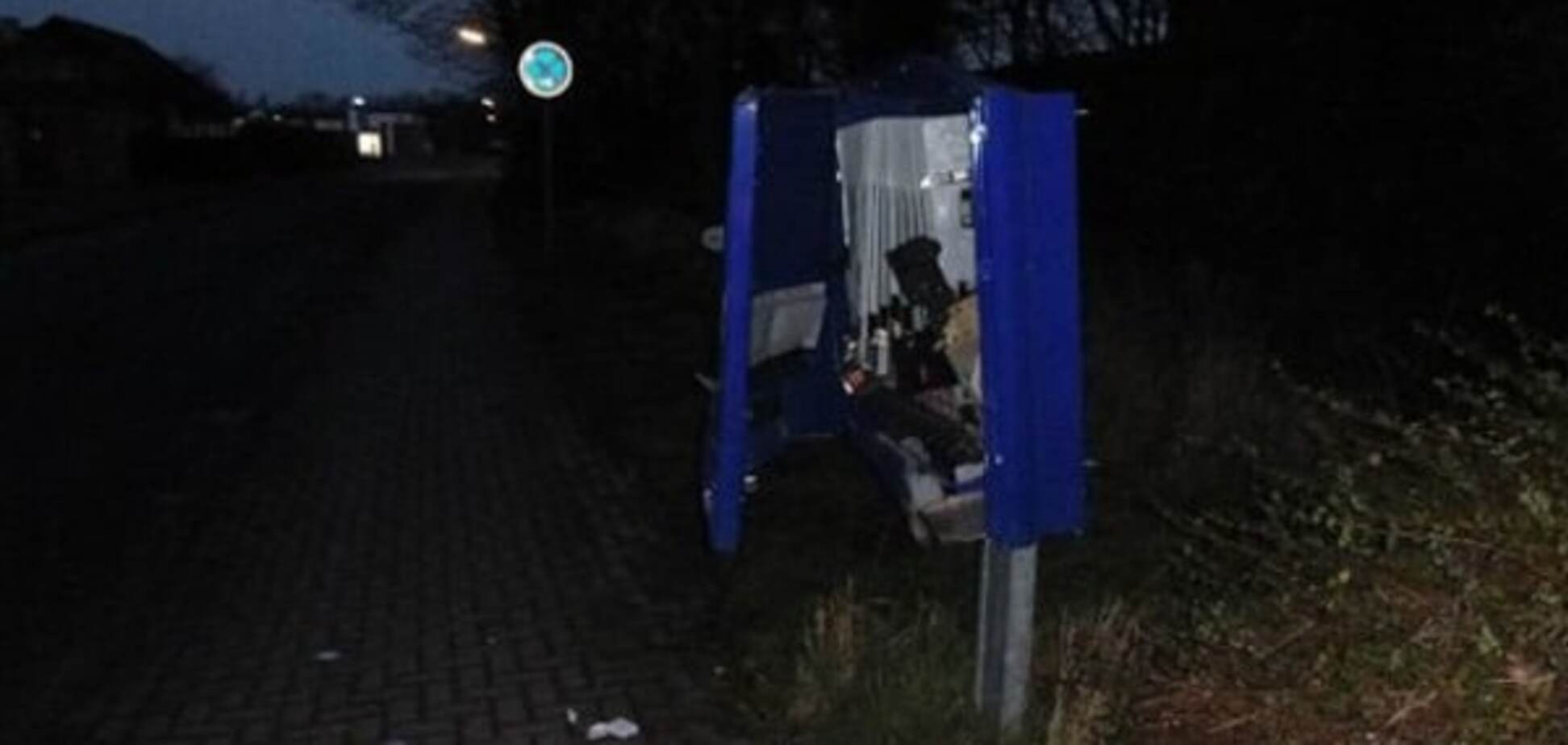 Автомат з продажу презервативів вбив грабіжника в Німеччині