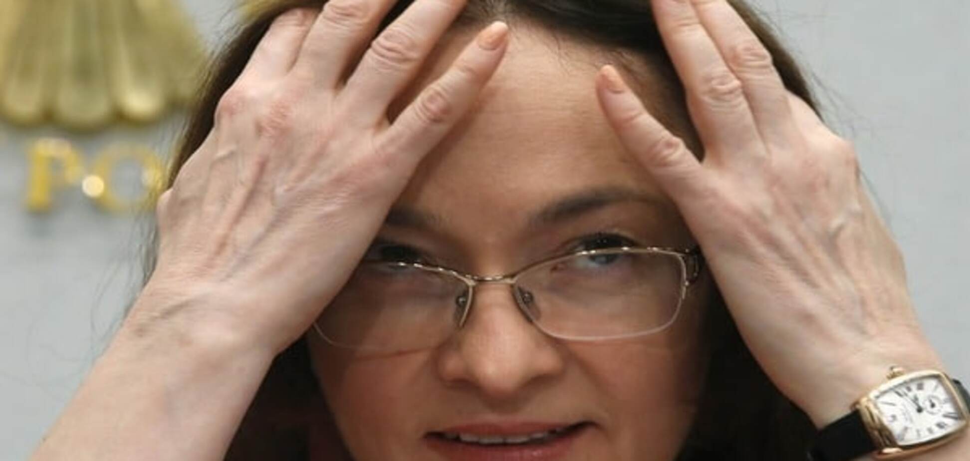 Не выдержал: рубль обновил годовой рекорд