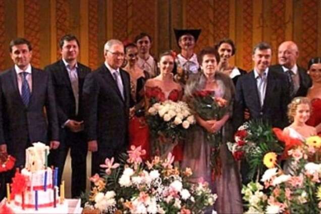 Олигархам нужно провести внутреннюю люстрацию – Карасев