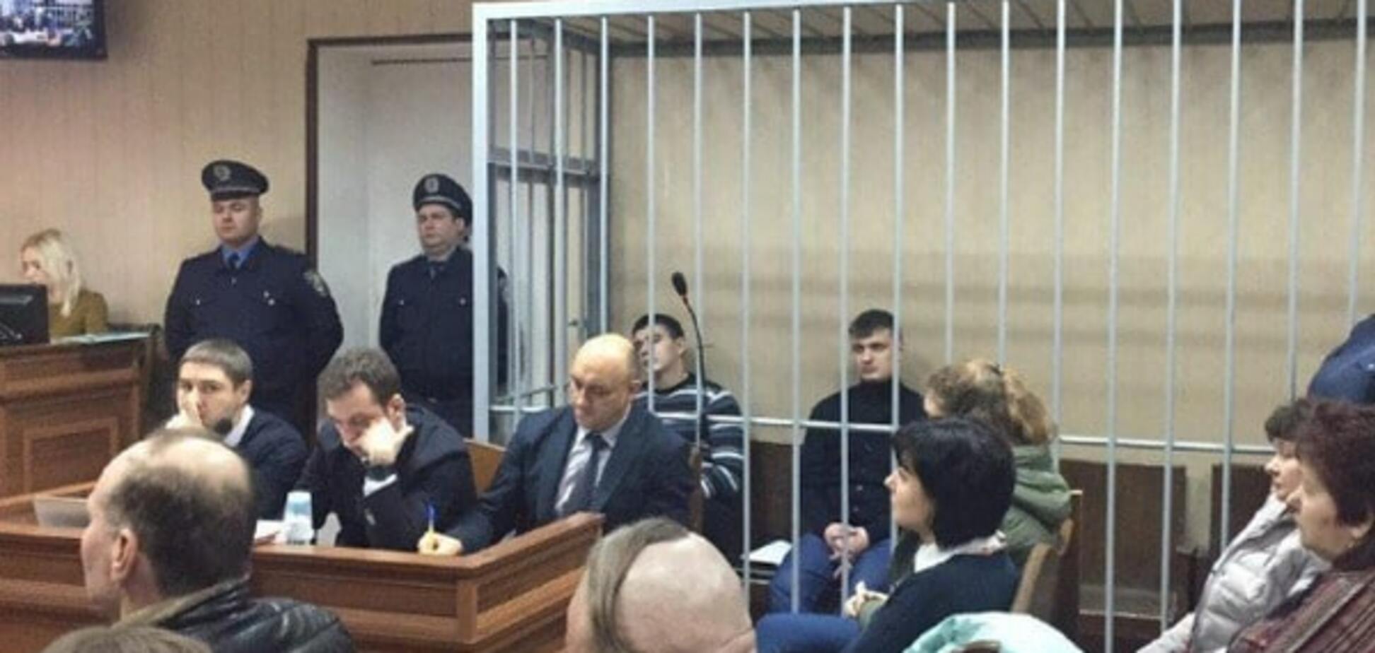 Суд продлил содержание под стражей экс-беркутовцев