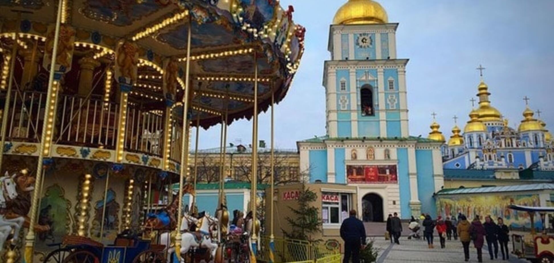 Михайловская площадь стала центром новогодних развлечений