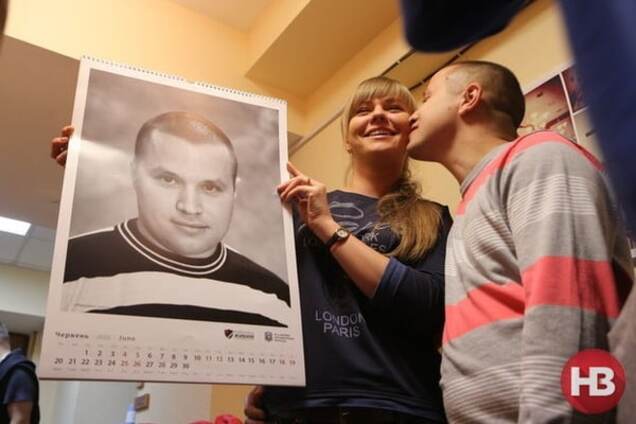 Волонтеры показали новый календарь с защитниками Донецкого аэропорта