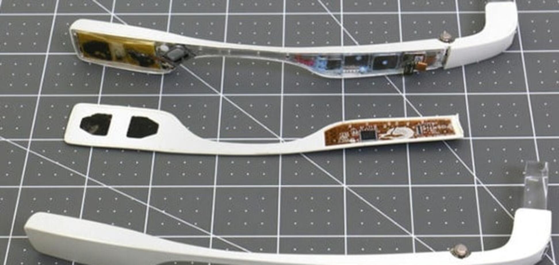 В сети появились первые фото нового поколения Google Glass