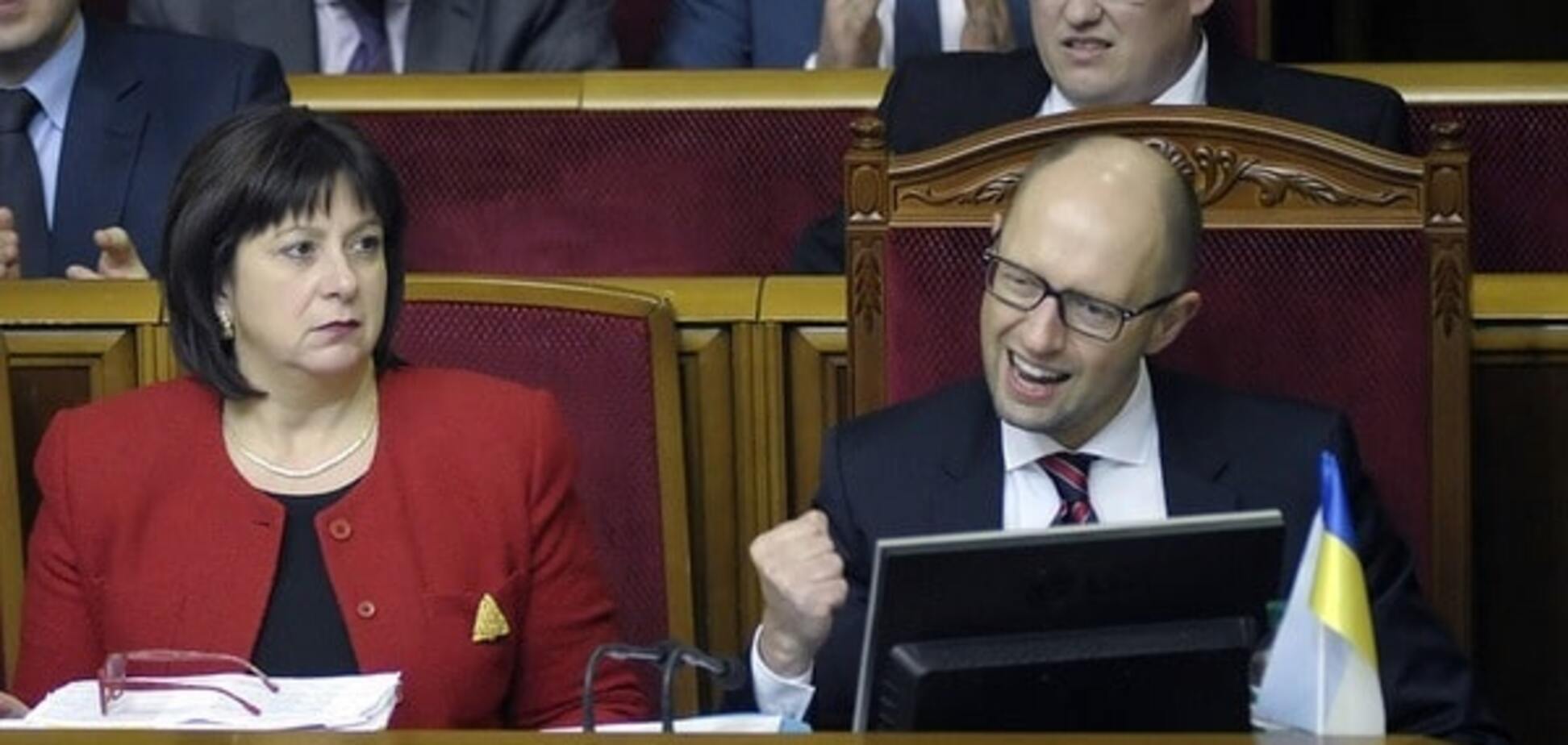 Уволить нельзя оставить: Яценюк рассказал, что будет с Яресько и другими министрами
