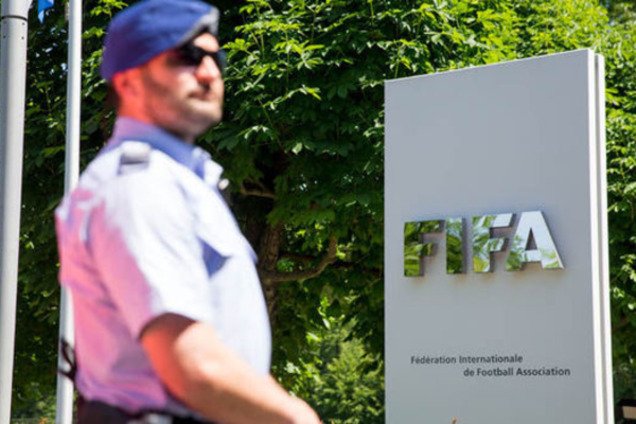 В Швейцарии арестованы десять чиновников ФИФА