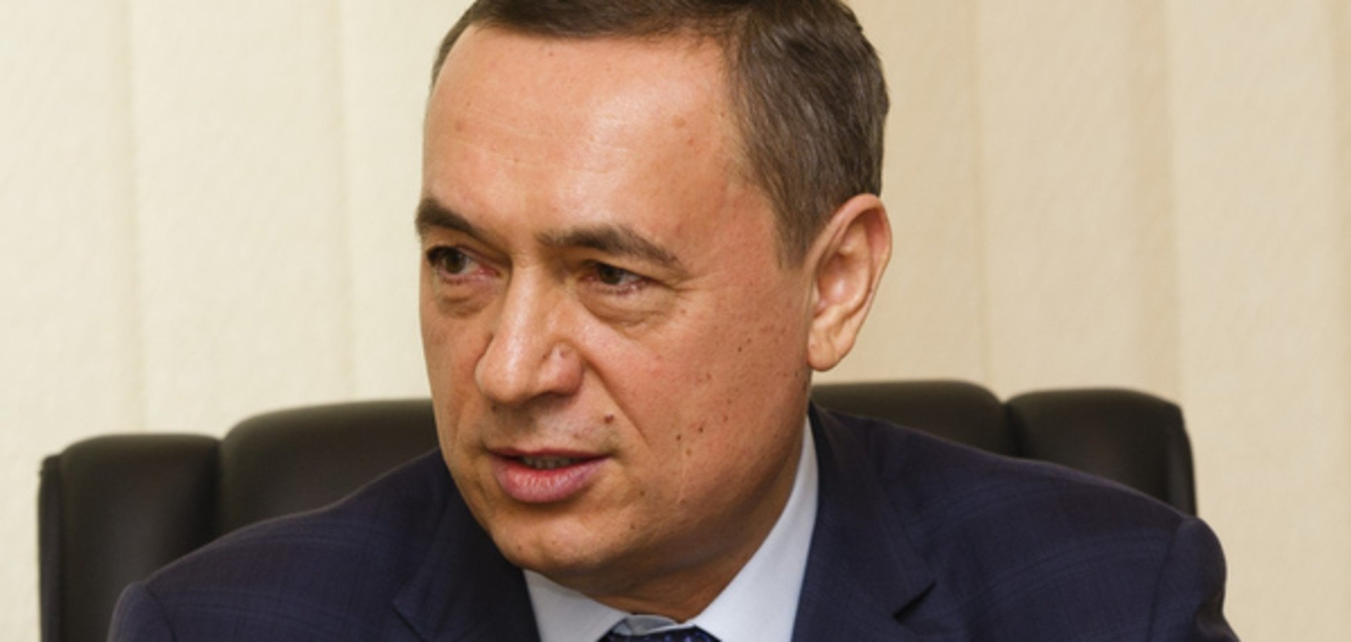 Гройсман призвал Раду проголосовать за сложение мандата Мартыненко