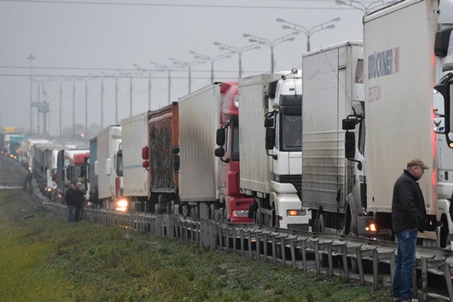 Плачевный исход для Кремля: эксперт рассказал о последствиях бунта дальнобойщиков в России