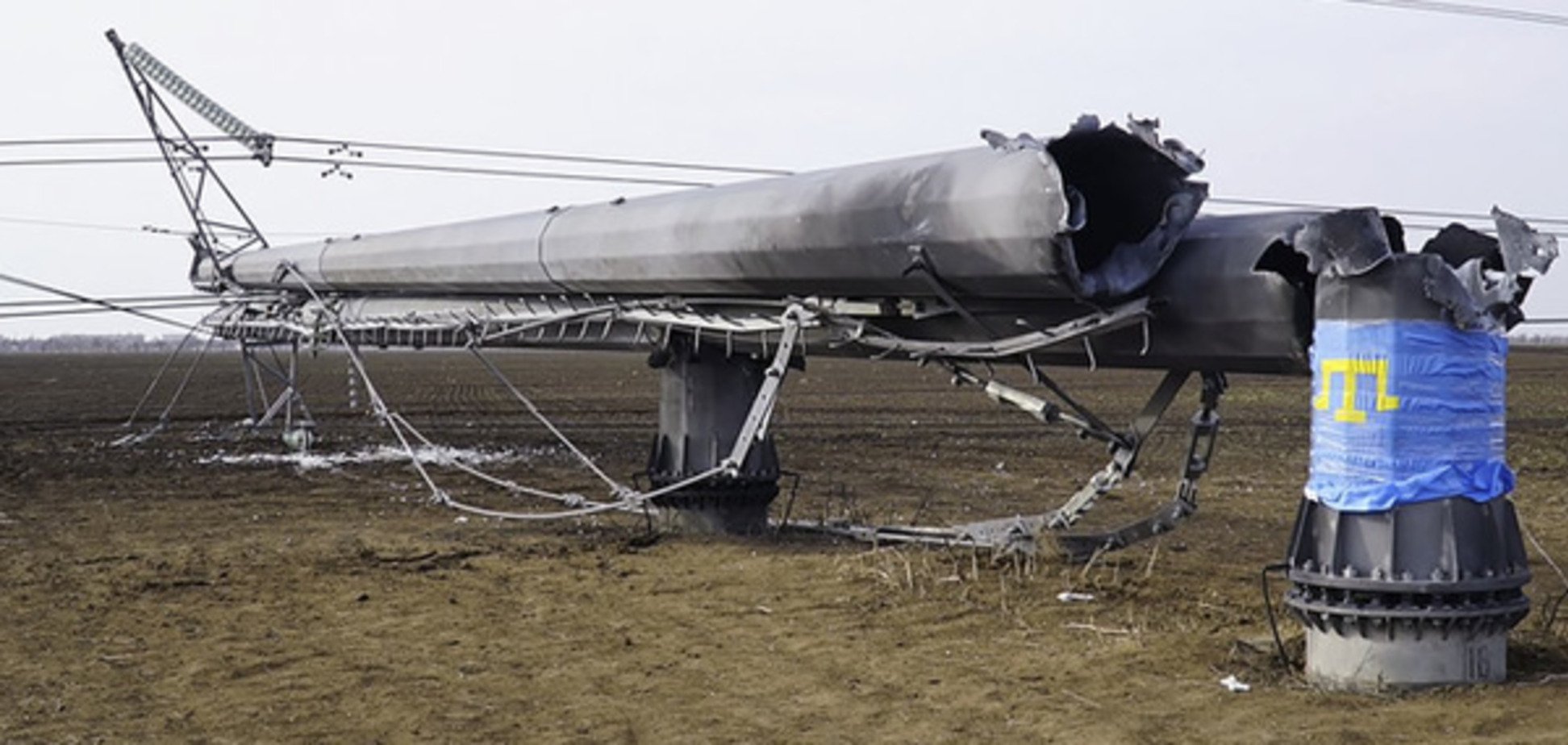 Блокада Криму: активісти продовжують перешкоджати ремонту ЛЕП