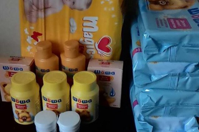 Свежак, в отличие от русской: в Луганске похвастались украинской 'гуманитаркой'. Фотофакт