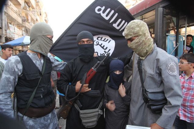 Не религиозные фанатики, а больные люди: очевидец рассказал о боевиках ИГИЛ