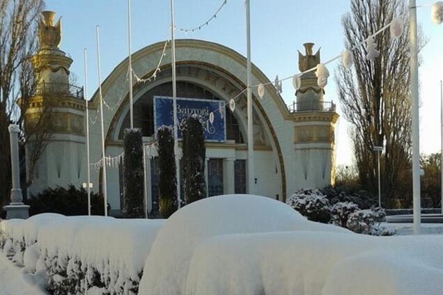 Как в сказке: киевлянам на Новый год подарили сугробы снега