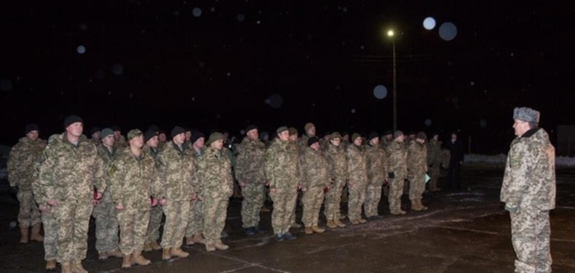 'Україна пишається своїм військом': Порошенко відвідав бійців АТО