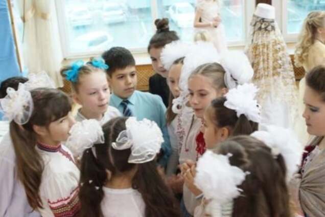 Уничтожить все украинское? Оккупанты закрыли детскую театральную студию в Крыму