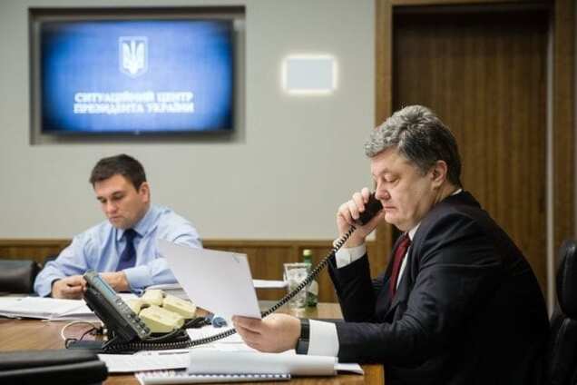Порошенко призвал немедленно пустить на Донбасс миротворцев ЕС