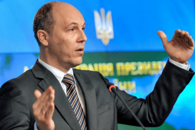 Путин добровольно не выведет из Украины своих боевиков – Парубий