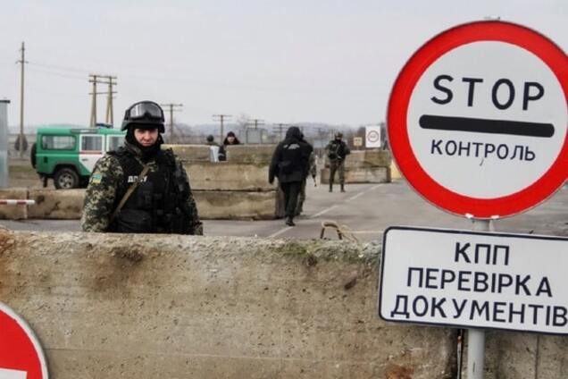 Блокада Крыма: активисты снимают свои посты на границе с полуостровом