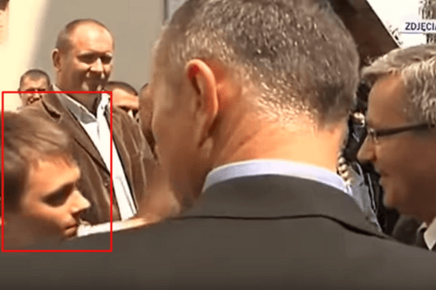 В Польше осудили украинца, бросившего яйцо в Коморовского