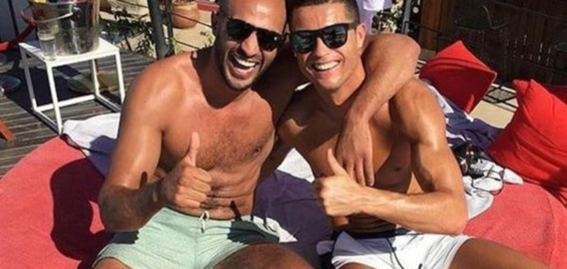 ЗМІ шокували романом Роналду з чоловіком: фото 'коханців'