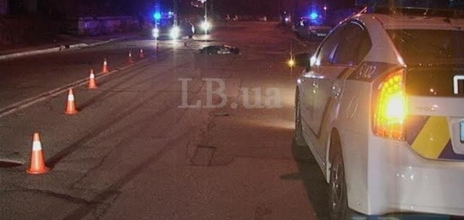 В Киеве авто переехало пешехода и скрылось: опубликованы фото