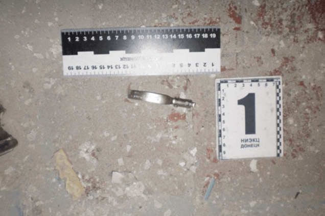 На Донетчине в жилом доме рванула граната: опубликованы фото