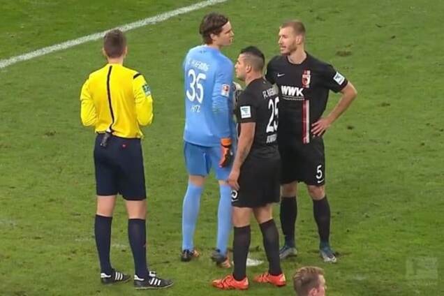 Німецький голкіпер придумав незвичайний трюк, щоб відбити пенальті: курйозне відео