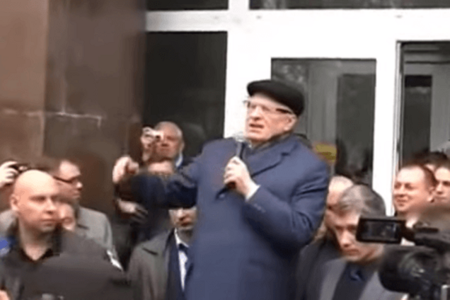 Сеть 'взорвала' речь Жириновского перед севастопольцами в стиле Остапа Бендера