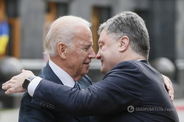 Порошенко 'сердечно' отреагировал на встречу с Байденом: фотофакт