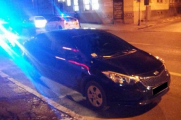 Во Львове поймали пьяного священника за рулем: фотофакт