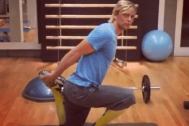 'Попробуй повтори': Тимощук дал необычное задание своим поклонникам: видеофакт