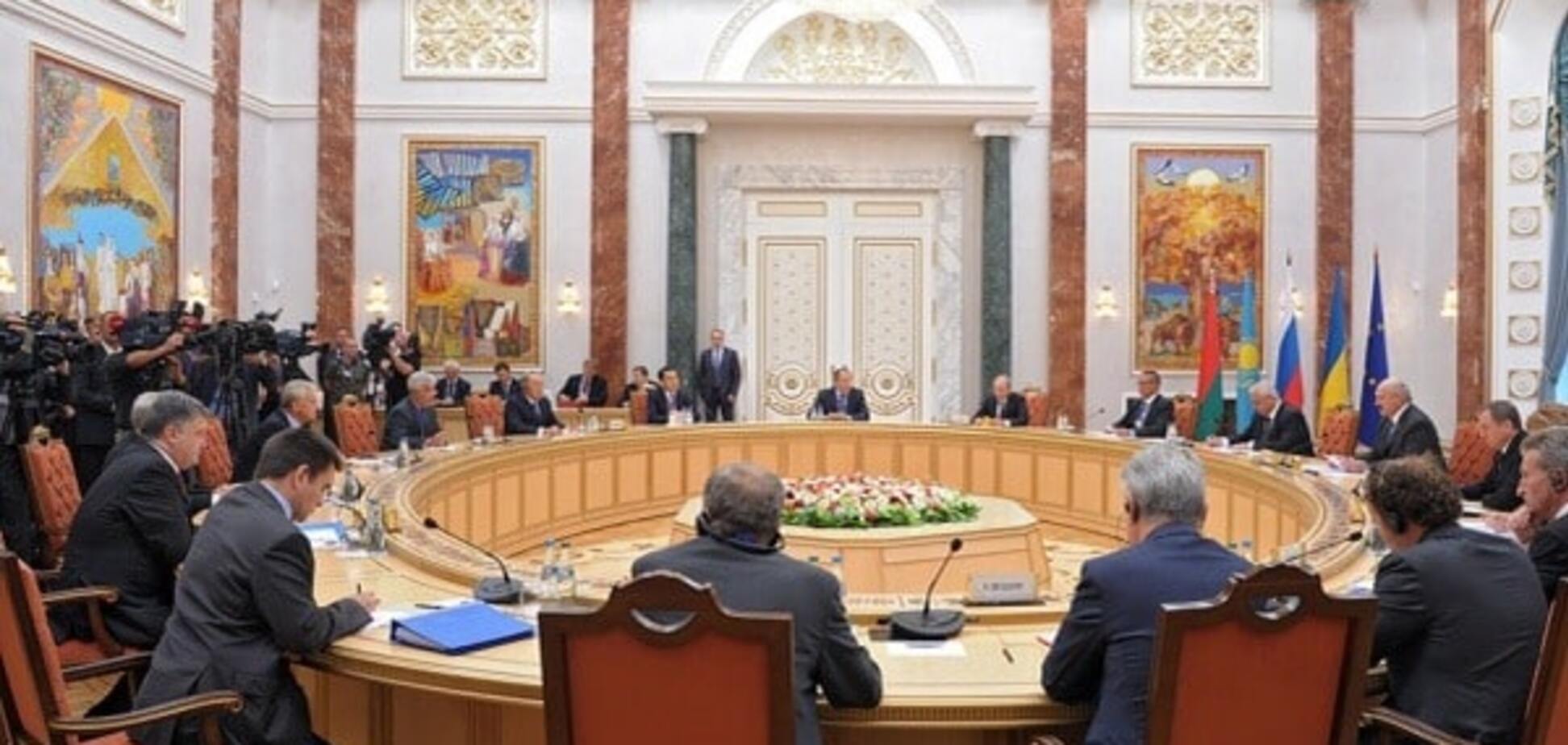 Зустріч тристоронньої групи в Мінську завершилася: підведені підсумки