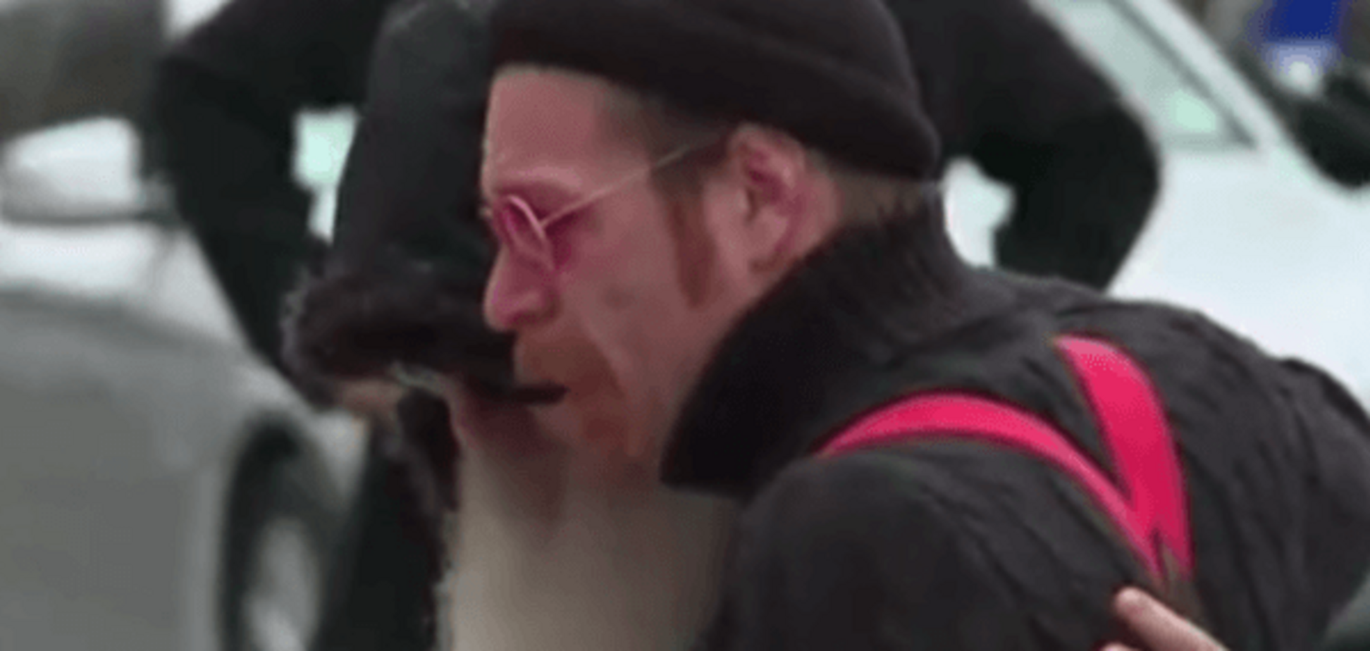 Eagles of Death Metal повернулися в Bataclan, щоб вшанувати пам'ять загиблих