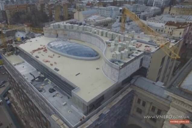 У мережі з'явилося відео реконструкції київського ЦУМу з висоти пташиного польоту