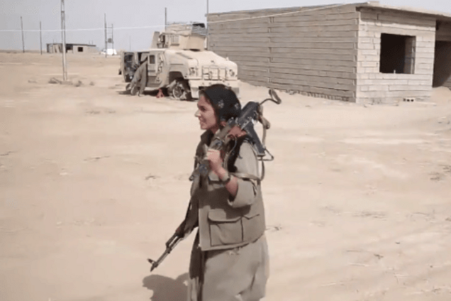 Бабский батальон: в сети показали, как курдские женщины воюют против ИГИЛ. Видеофакт