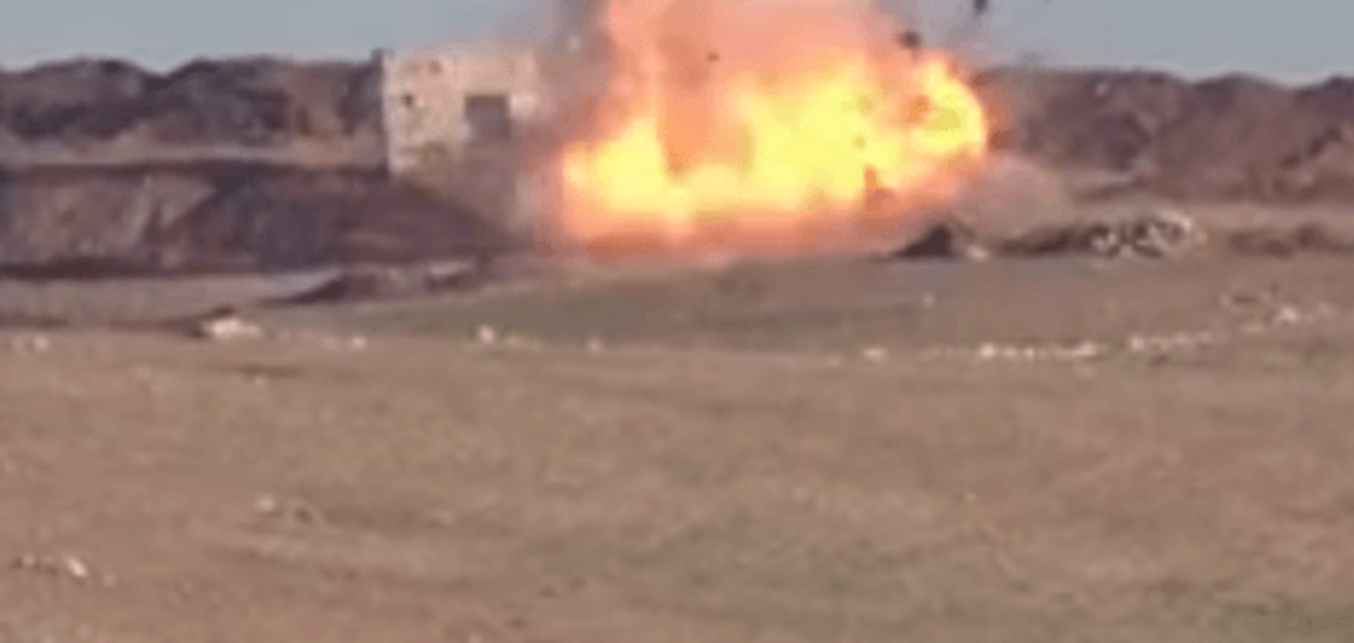 Сирийские повстанцы сняли жуткое видео уничтожения группы военных