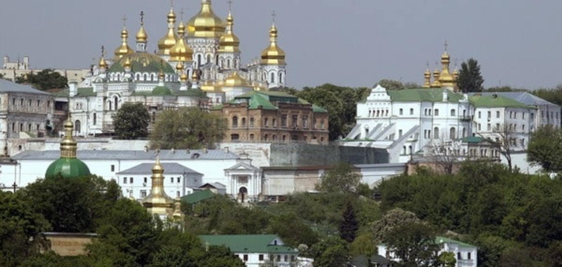 Церква, гроші і політика: Євстратій Зоря розповів про 'не українську' лавру
