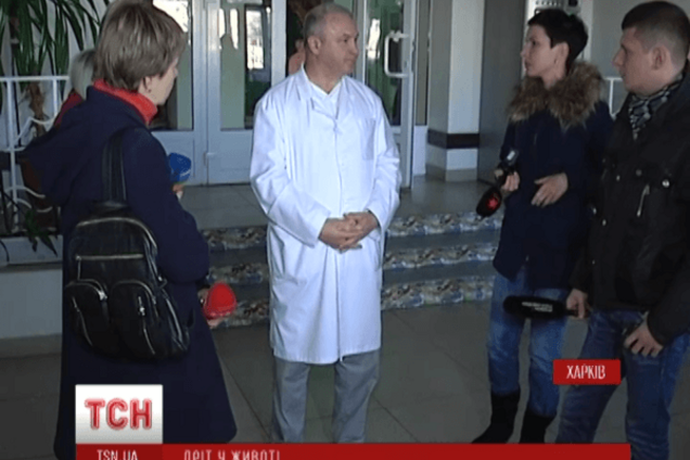 В Харькове хирург 'забыл' в животе ребенка проволоку: видеофакт