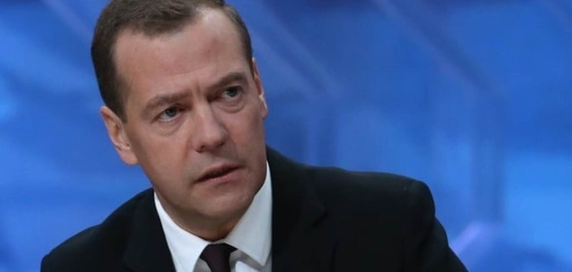 Аннексия Крыма: Медведев уверен, что крымчане хотят еще 'камней с неба'