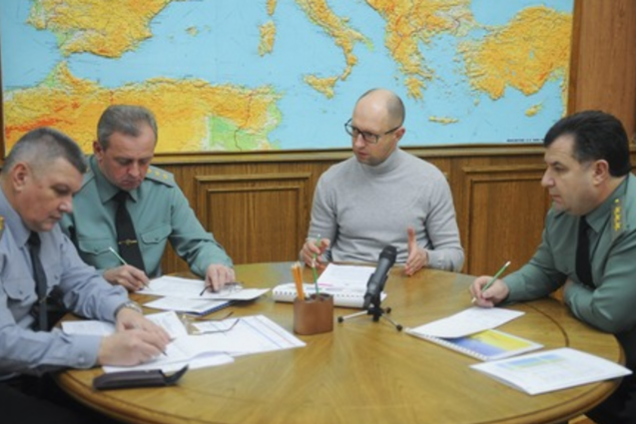 Пора платить. Яценюк провел совещание с силовиками по ситуации в зоне АТО