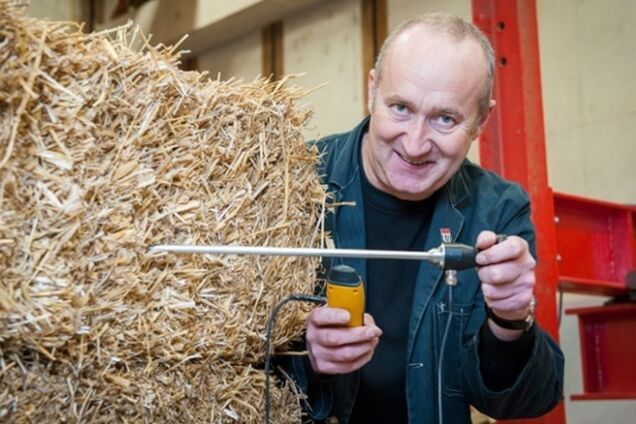 В Англии поступили в продажу дома из соломы: фотофакт