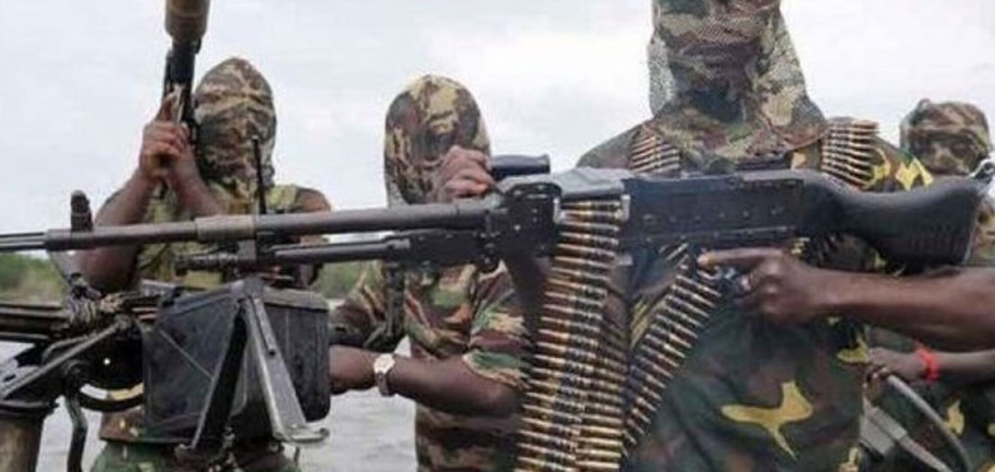 В Камеруне боевики захватили автобус, похитив до 30 человек: 12 пленных казнили