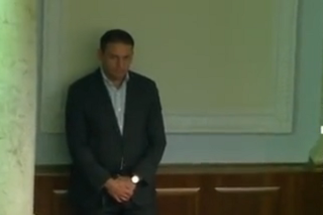 Брата Добкина опять застукали: опубликовано видео странного поведения нардепа в Раде
