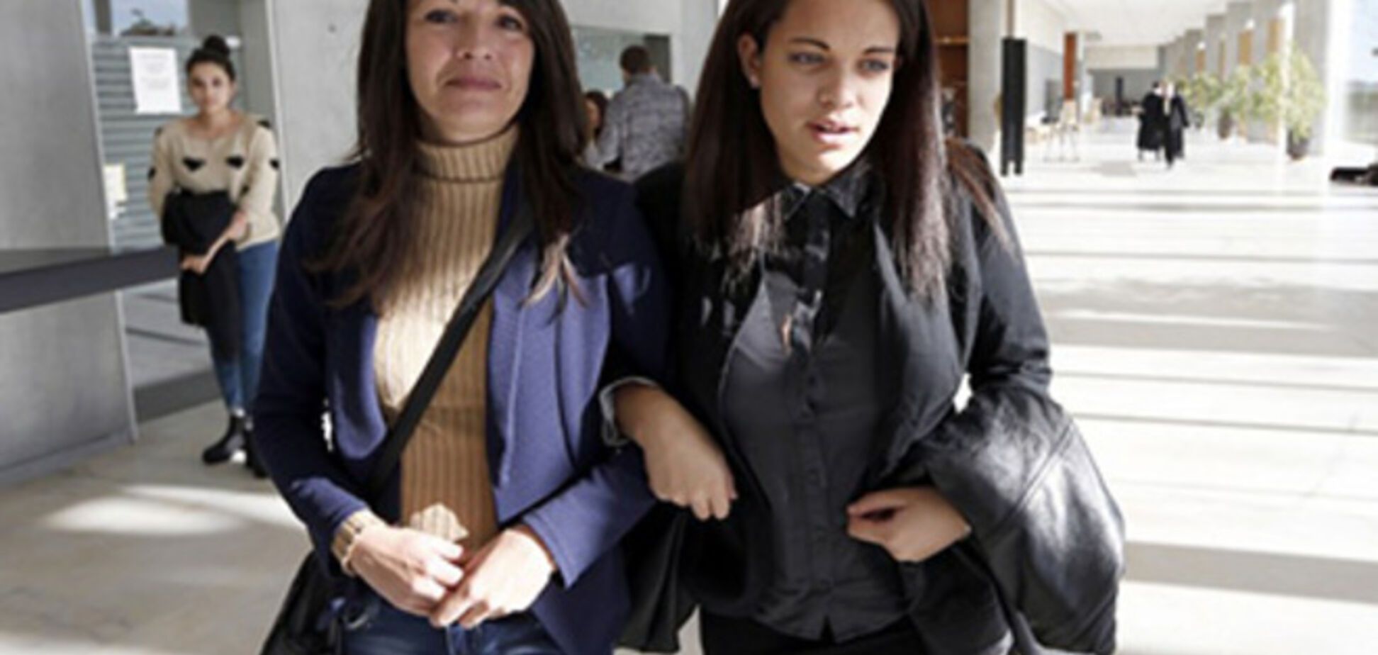 Во Франции родители спустя десять лет получили €2 млн за перепутанных детей